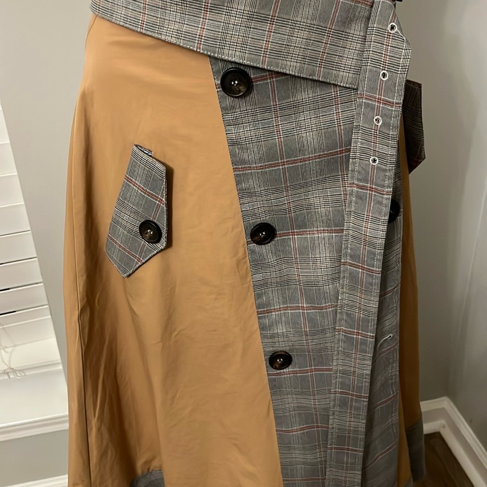 TOV Plaid and Tan Statement Skirt Size S - Picture 3 of 6
